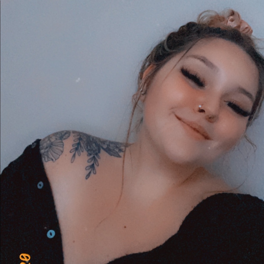 Meet your Posher, Lillian